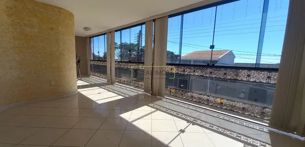 Casa com 5 Quartos à venda, 280m² no Taguatinga Norte, Brasília