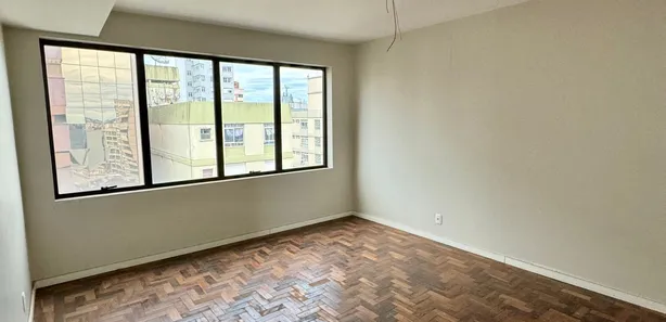 Ponto Comercial para alugar, 50m² no Centro, Caxias do Sul