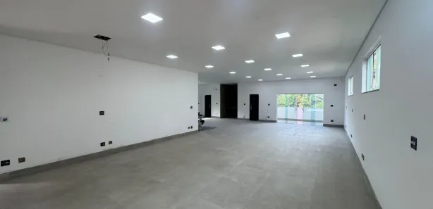 Ponto Comercial para alugar, 360m² no Centro, Sabará