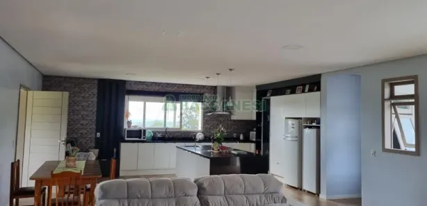 Fazenda/Sítio com 4 Quartos à venda, 200m² no Caravaggio, Farroupilha
