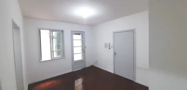 Kitnet para venda ou aluguel, 25m² no Bom Fim, Porto Alegre