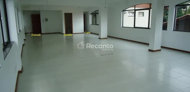 Sala Comercial à venda, 120m² no Centro, Gramado