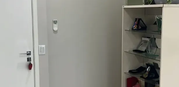 Sala Comercial à venda, 35m² no Adrianópolis, Manaus