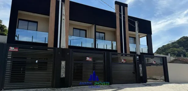 Sobrado com 2 Quartos à venda, 77m² no Centro, Matinhos