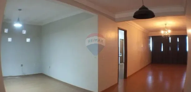 Sobrado com 3 Quartos à venda, 300m² no Área de Desenvolvimento Econômico, Brasília