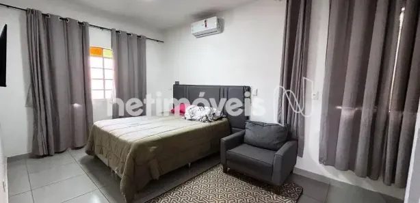 Casa com 3 Quartos à venda, 300m² no Paraíso, Belo Horizonte