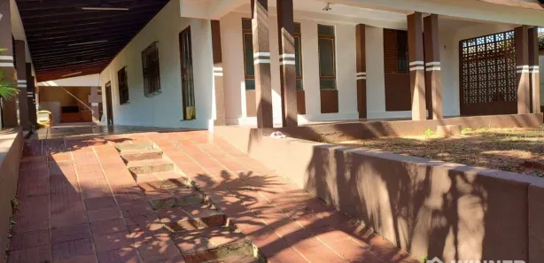 Casa com 5 Quartos para alugar, 500m² no Jardim Paulista, Paranavaí