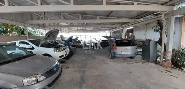 Galpão/Depósito/Armazém com 8 Quartos à venda, 685m² no Ipê, Belo Horizonte