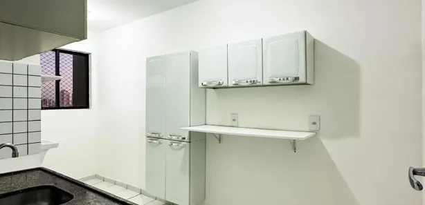 Apartamento com 2 Quartos para alugar, 56m² no Candelária, Natal