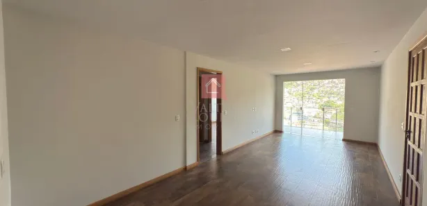 Apartamento com 2 Quartos para alugar, 80m² no Cascatinha, Petrópolis