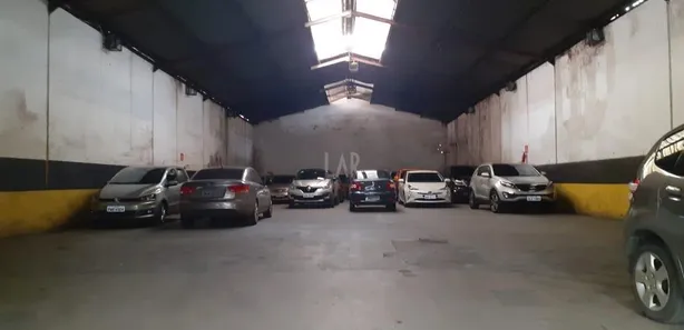 Galpão/Depósito/Armazém à venda, 600m² no Lourdes, Belo Horizonte