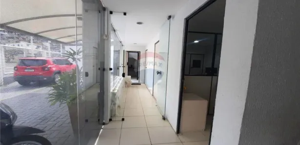 Prédio Comercial para alugar, 300m² no Graça, Salvador