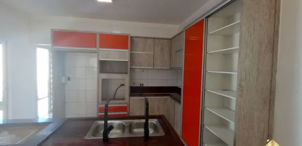 Casa de Condomínio com 4 Quartos para venda ou aluguel, 242m² no Condominio Residencial Real Ville, Pindamonhangaba