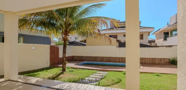 Casa de Condomínio com 4 Quartos para alugar, 219m² no Jardins Madri, Goiânia