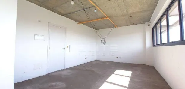 Sala Comercial à venda, 34m² no Vila Assunção, Santo André
