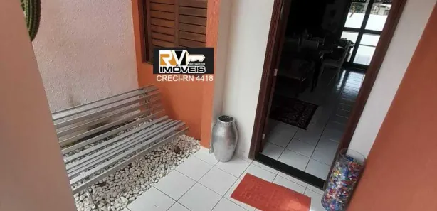 Casa com 4 Quartos à venda, 220m² no Capim Macio, Natal