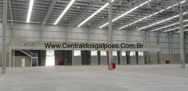 Galpão/Depósito/Armazém para alugar, 2000m² no , Simões Filho
