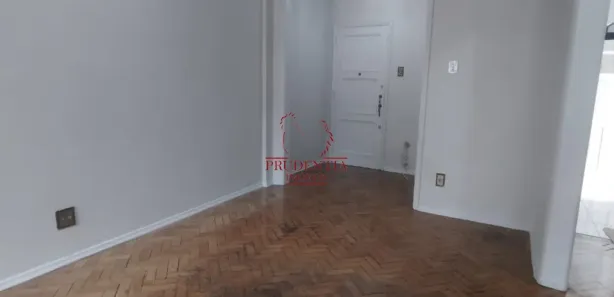 Apartamento com 2 Quartos para alugar, 71m² no Catete, Rio de Janeiro