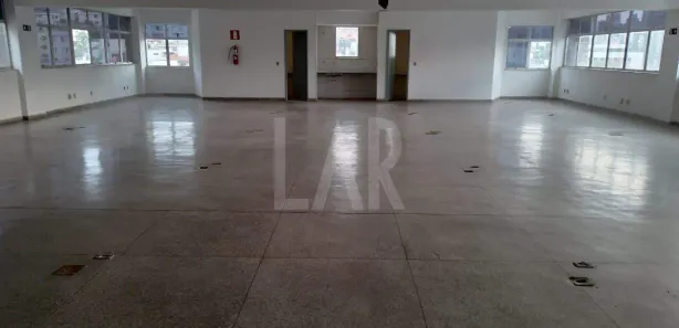 Sala Comercial para alugar, 550m² no Santa Efigênia, Belo Horizonte