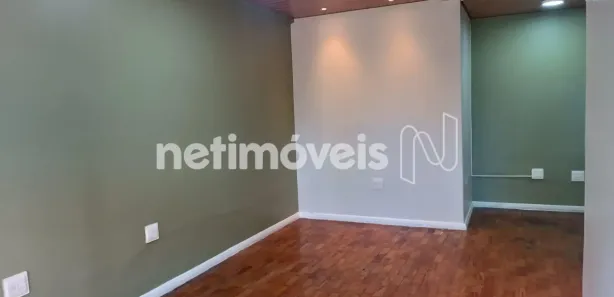 Casa com 2 Quartos para alugar, 100m² no Santo Antônio, Belo Horizonte