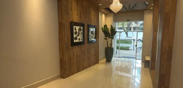 Apartamento com 3 Quartos para alugar, 123m² no Zona 01, Maringá