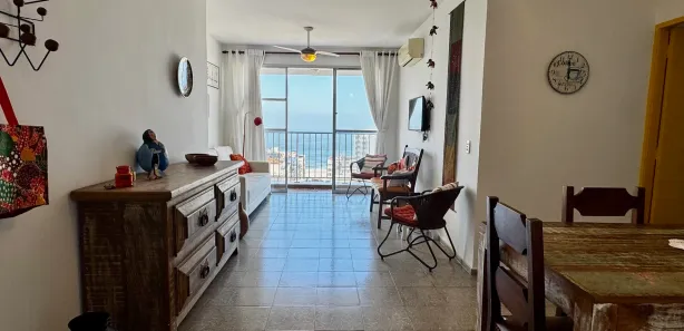 Apartamento com 2 Quartos para alugar, 82m² no Leme, Rio de Janeiro