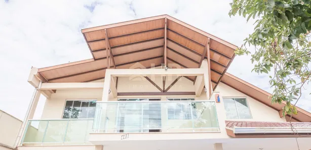 Sobrado com 8 Quartos à venda, 480m² no Centro, Matinhos