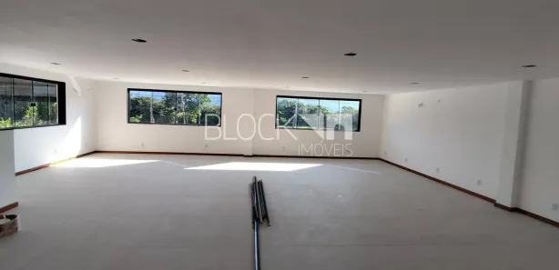 Galpão/Depósito/Armazém para alugar, 1500m² no Recreio dos Bandeirantes, Rio de Janeiro