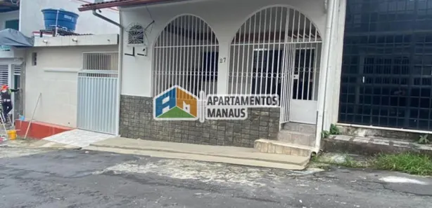 Sobrado com 3 Quartos à venda, 235m² no Parque 10 de Novembro, Manaus
