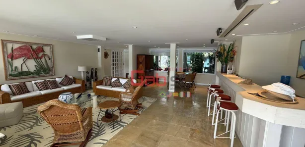 Casa de Condomínio com 5 Quartos para venda ou aluguel, 720m² no Centro, Cabo Frio