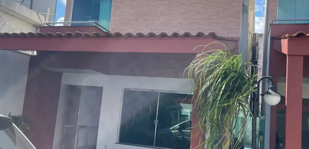 Casa de Condomínio com 4 Quartos para alugar, 250m² no Flores, Manaus