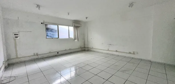 Sala Comercial com 3 Quartos à venda, 71m² no Adrianópolis, Manaus