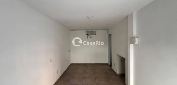 Ponto Comercial para alugar, 30m² no Tanque, Rio de Janeiro
