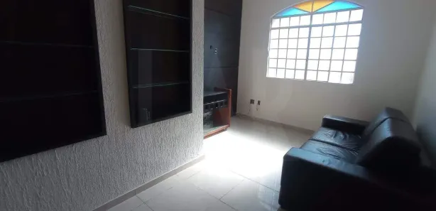 Casa com 3 Quartos para alugar, 145m² no Santa Efigênia, Belo Horizonte