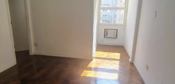 Apartamento com 2 Quartos para alugar, 64m² no Copacabana, Rio de Janeiro
