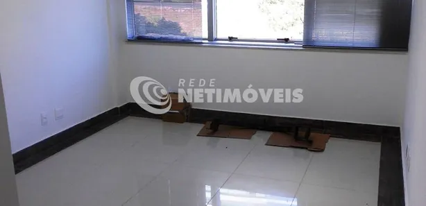 Sala Comercial à venda, 44m² no Santa Lúcia, Belo Horizonte
