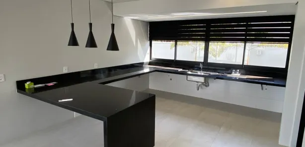 Casa de Condomínio com 3 Quartos à venda, 328m² no Loteamento Residencial Polinésia, Palmas