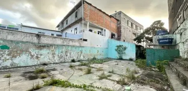 Ponto Comercial para alugar, 700m² no Águas Claras, Salvador