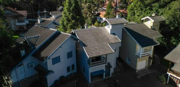 Casa de Condomínio com 3 Quartos à venda, 137m² no Planalto, Gramado