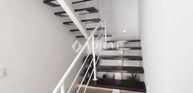 Casa de Condomínio com 3 Quartos para alugar, 180m² no Portinho, Cabo Frio