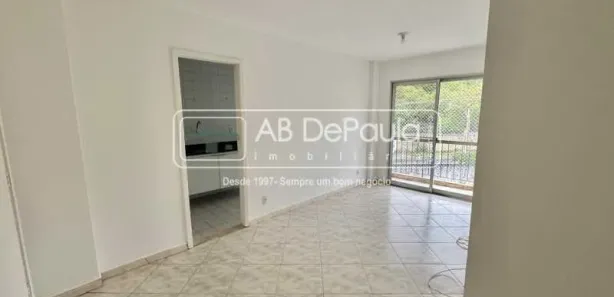 Apartamento com 2 Quartos para alugar, 54m² no Jardim Sulacap, Rio de Janeiro