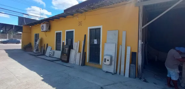 Ponto Comercial à venda, 800m² no Flores, Manaus