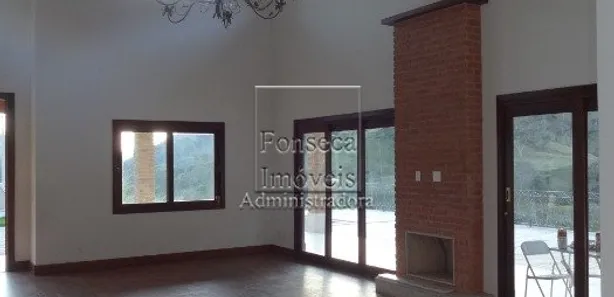 Casa de Condomínio com 3 Quartos para alugar, 320m² no Pedro do Rio, Petrópolis