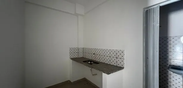 Ponto Comercial para alugar, 33m² no Vila Valqueire, Rio de Janeiro