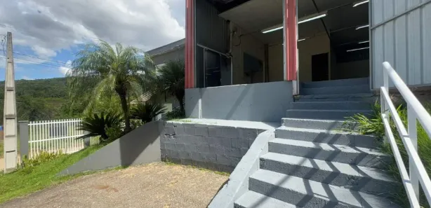 Galpão/Depósito/Armazém para alugar, 260m² no Guabiruba Sul, Guabiruba