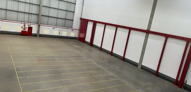 Galpão/Depósito/Armazém para alugar, 800m² no Pirajá, Salvador