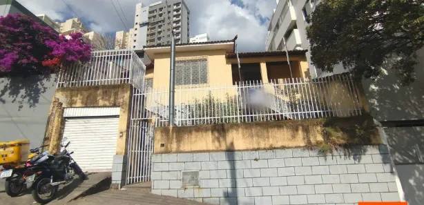 Casa com 3 Quartos para alugar, 300m² no Serra, Belo Horizonte