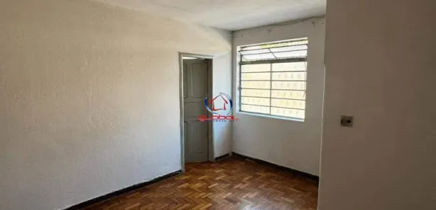Casa com 2 Quartos para alugar, 60m² no Bonfim, Belo Horizonte