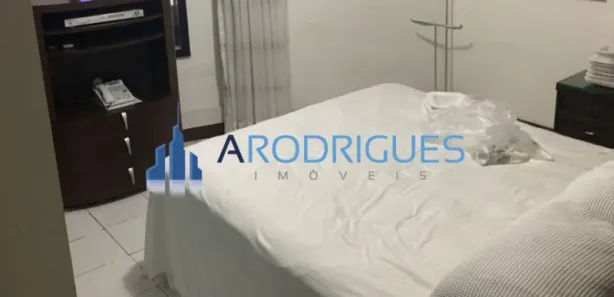 Casa de Condomínio com 4 Quartos para venda ou aluguel, 700m² no Portão, Lauro de Freitas