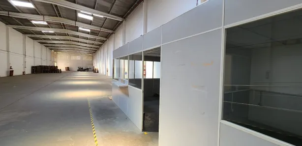 Galpão/Depósito/Armazém para alugar, 1300m² no Campinas de Pirajá, Salvador